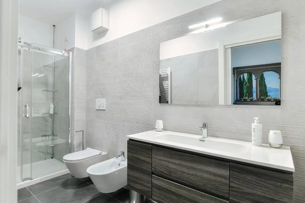 Apartment Como In Centro - By Myhomeincomo Italy