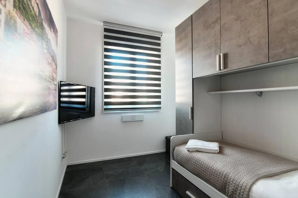Como In Centro - By Myhomeincomo Apartment